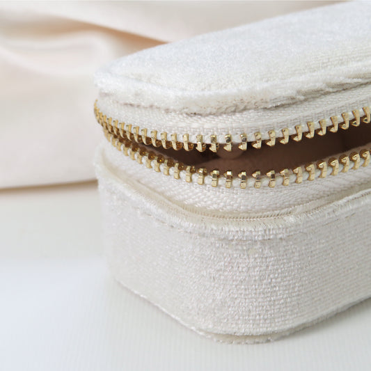 Beige Travel-Size Velvet Jewellery Box