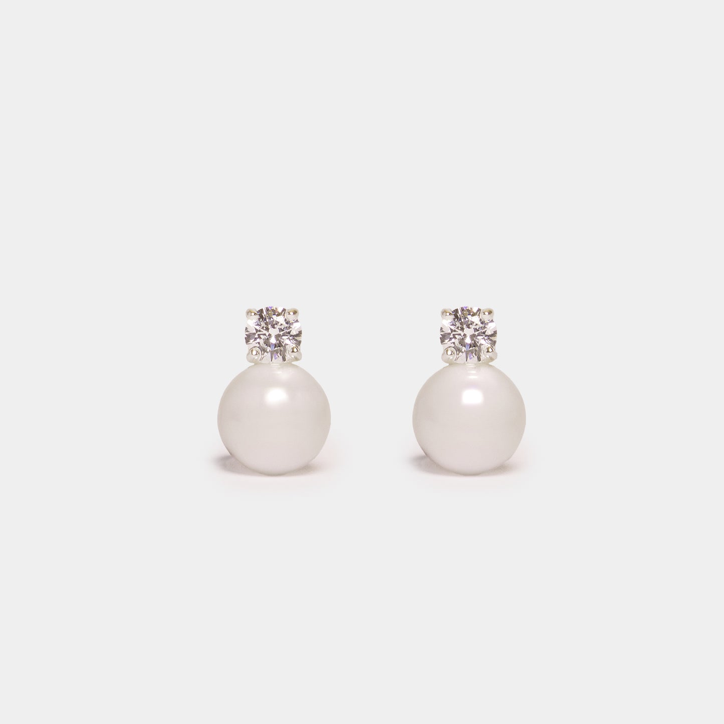 Bridal Party Statement Pearl Drop Studs